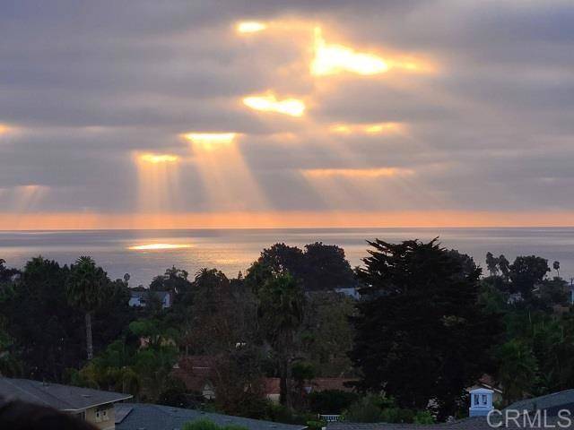 Encinitas, CA 92024,888 Channel Island Drive