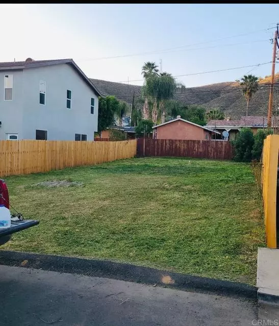 Lake Elsinore, CA 92530,759 Lake St