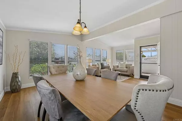 631 Via Costa Rica, Vista, CA 92081