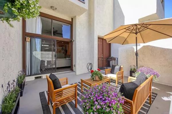 6755 Caminito Del Greco, San Diego, CA 92120