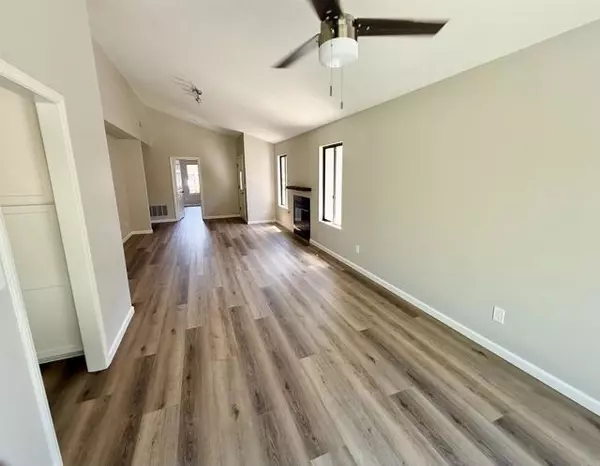 Carlsbad, CA 92009,2732 Luciernaga Street