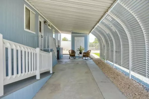 Escondido, CA 92027,2300 East Valley Parkway Parkway #162