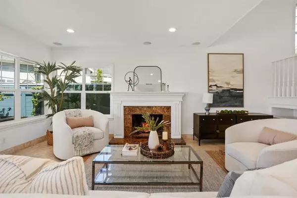 Encinitas, CA 92024,3664 Lorimer Lane