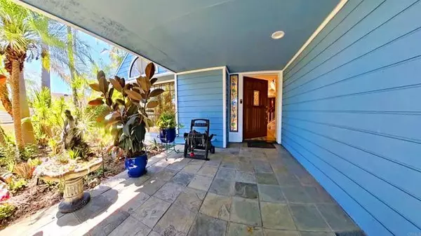 Carlsbad, CA 92009,2618 Unicornio Street