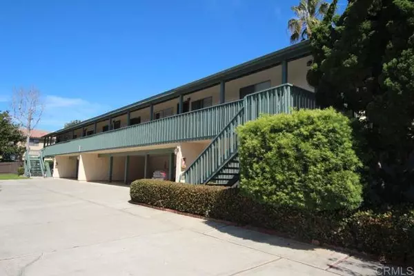 Carlsbad, CA 92008,318 Juniper Avenue #14