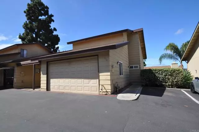 Vista, CA 92084,974 Marlin Drive
