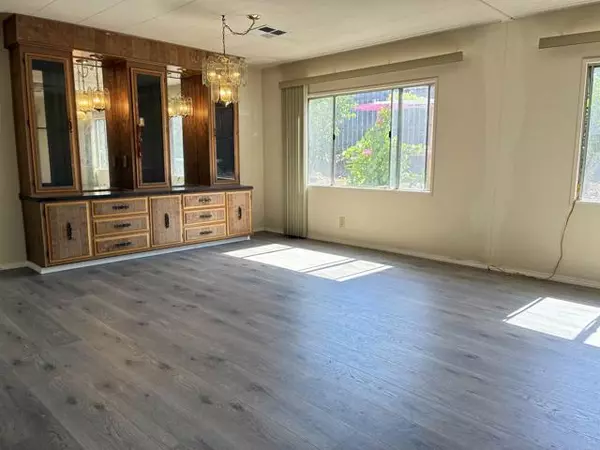 Escondido, CA 92026,2250 N Broadway #69