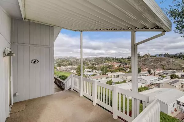 525 W El Norte Parkway #341, Escondido, CA 92026