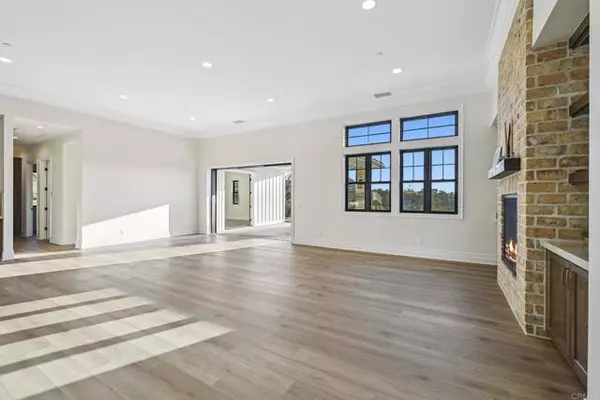 Fallbrook, CA 92028,662 Lower Springs Road