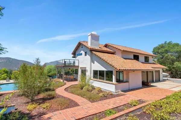 3453 Via Loma Vista, Escondido, CA 92029