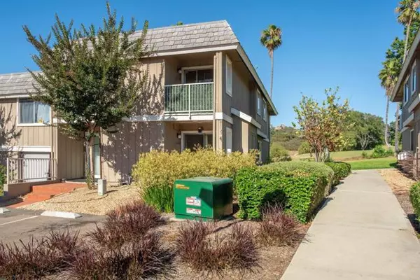 27735 Mountain Meadow Road #19, Escondido, CA 92026