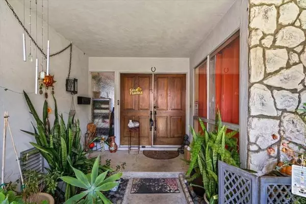 San Diego, CA 92119,6232 Lake Athabaska Place
