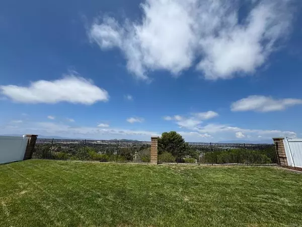 Oceanside, CA 92056,1288 Sagewood Drive