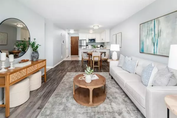 San Diego, CA 92122,8308 Regents Road #1H