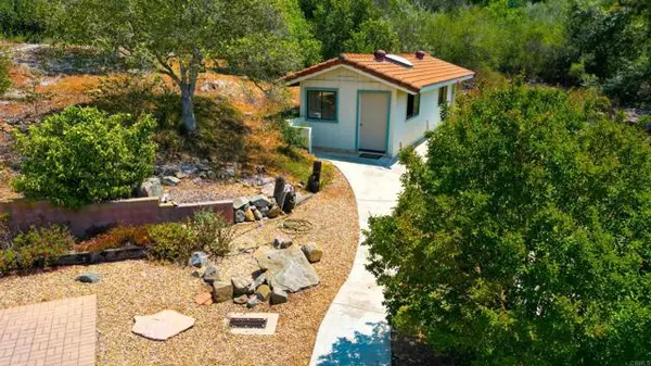 Vista, CA 92084,2382 Mirador