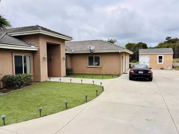 Fallbrook, CA 92028,2399 Paige Circle