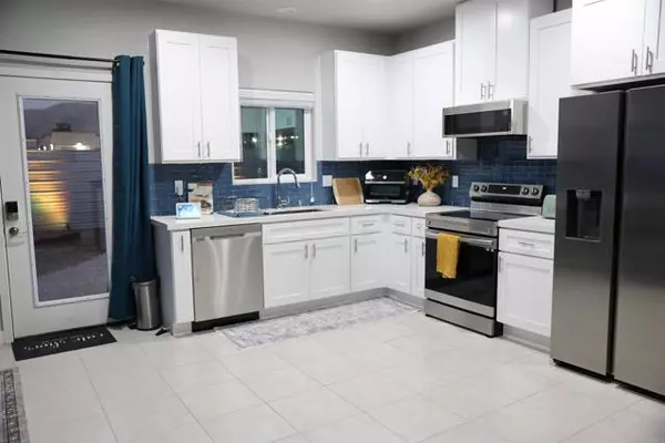 Desert Hot Springs, CA 92240,13826 Caliente Drive