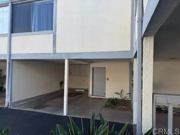 Carlsbad, CA 92009,2388 Altisma Way #10 or K