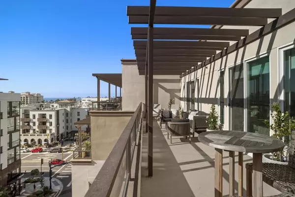 Oceanside, CA 92054,301 Mission Avenue #605