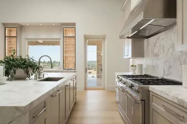 Rancho Santa Fe, CA 92067,17965 Via De Fortuna