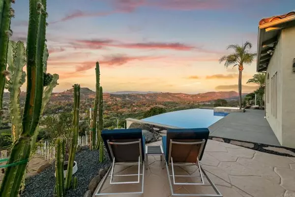 Bonsall, CA 92003,30330 Via Maria Elena