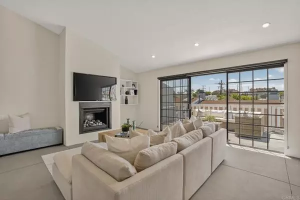 Redondo Beach, CA 90278,2021 Carnegie Lane #Apt 7