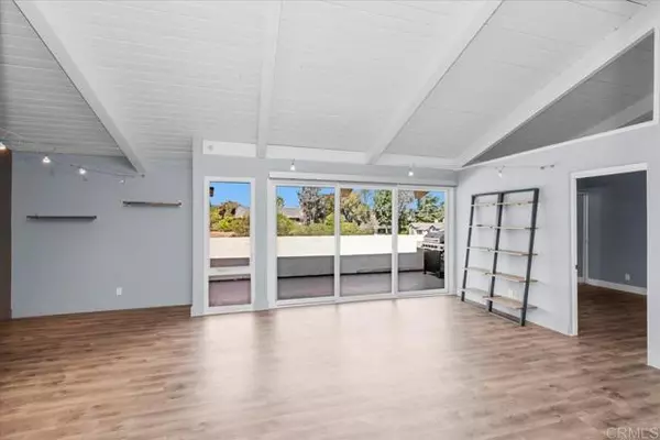Carlsbad, CA 92009,7512 Viejo Castilla #21