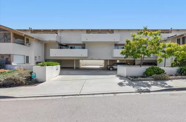 Carlsbad, CA 92009,7512 Viejo Castilla #21