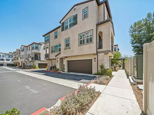 2328 Columba, Escondido, CA 92025