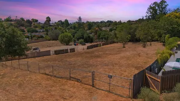 Escondido, CA 92027,1273 Birch Way