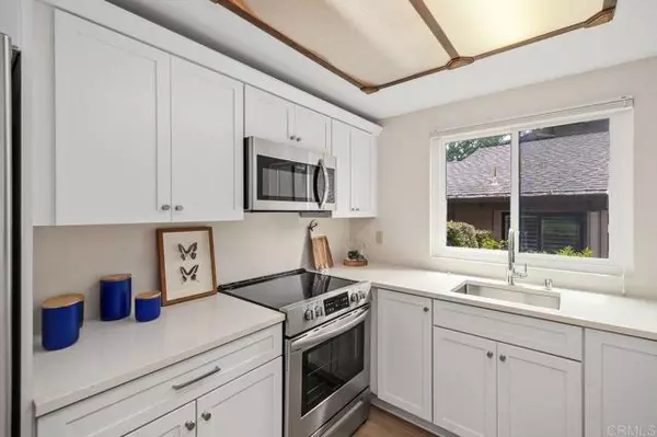 La Jolla (san Diego), CA 92037,8370 Via Sonoma #F
