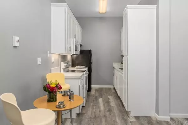 San Diego, CA 92122,8328 Regents Road #1K