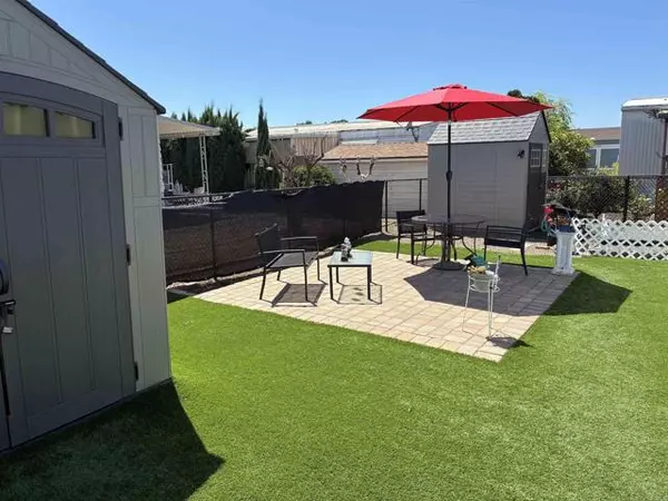 Vista, CA 92084,1010 E Bobier Drive #44