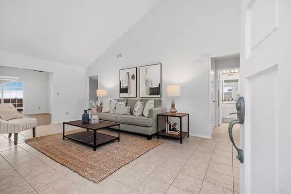 Carlsbad, CA 92011,7219 Linden