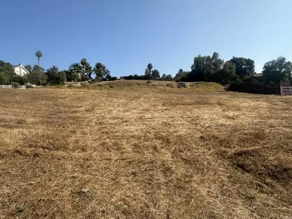 Escondido, CA 92027,3009 Reed Rd.