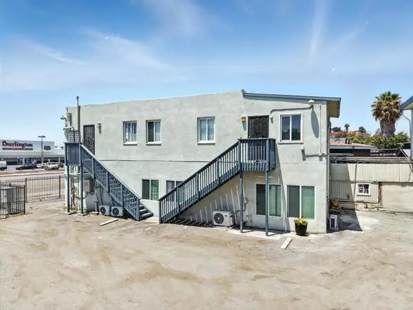 San Diego, CA 92105,5506 E University Avenue