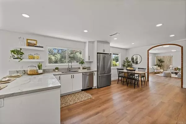 Escondido, CA 92029,752 Quiet Place