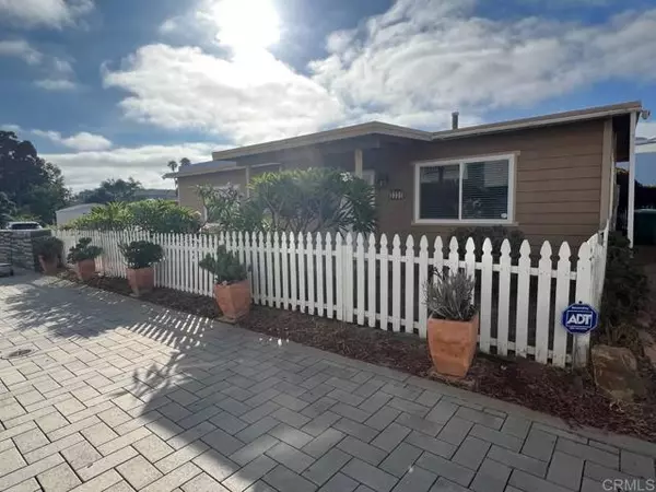 Carlsbad, CA 92008,3327 Tyler St