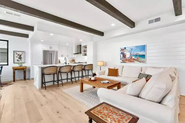 1400 Anacona Place #105, Encinitas, CA 92024