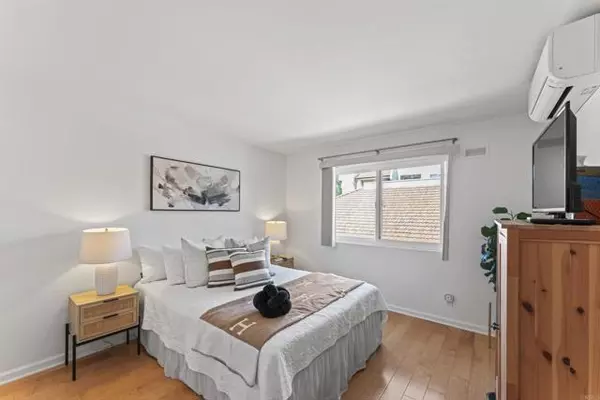 6330 Genesee Ave #220, San Diego, CA 92122