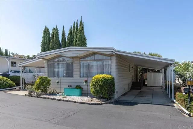 Vista, CA 92083,718 Sycamore Ave #134