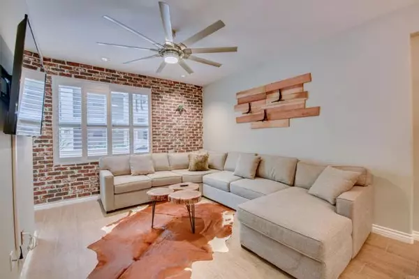 San Diego, CA 92101,350 K Street #211