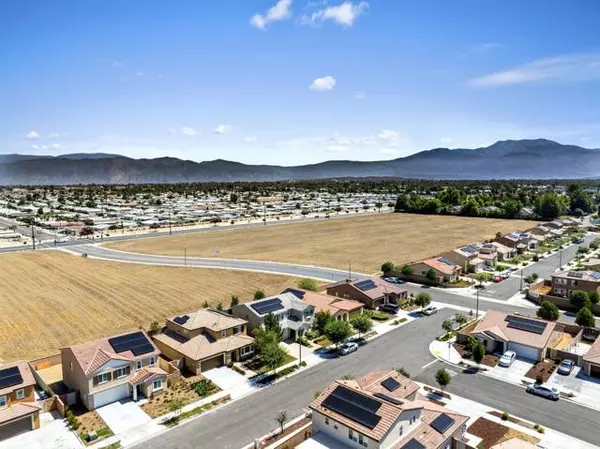 Hemet, CA 92543,W Stetson Avenue