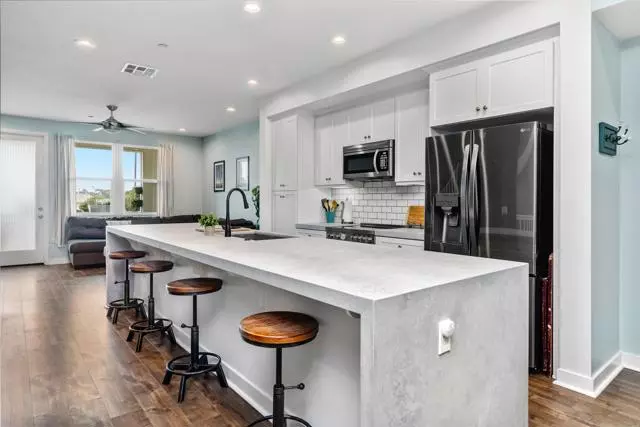 Oceanside, CA 92054,1121 Makena Way