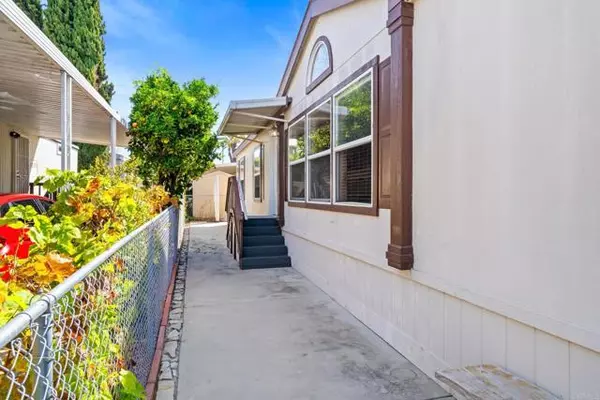 Oceanside, CA 92057,4660 N River Road #17