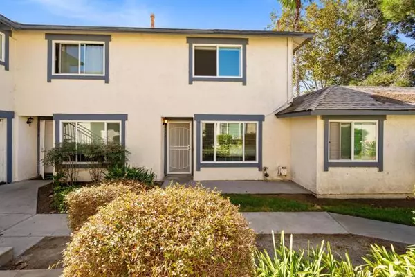 Oceanside, CA 92056,3414 Los Mochis Way