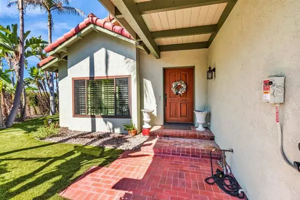 La Mesa, CA 91941,9802 Lyncarol Drive
