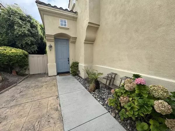Carlsbad, CA 92010,3619 Barranca Court