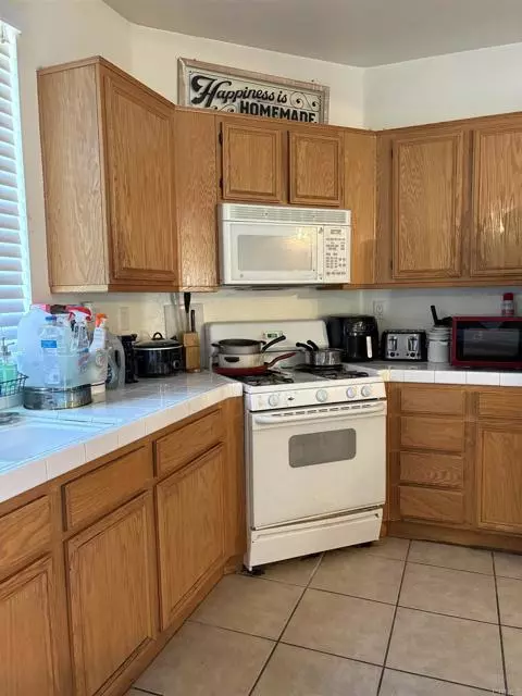 Lake Elsinore, CA 92532,33510 Cedar Creek Lane