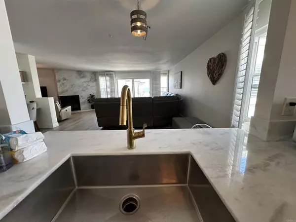 Oceanside, CA 92054,600 N The Strand #24